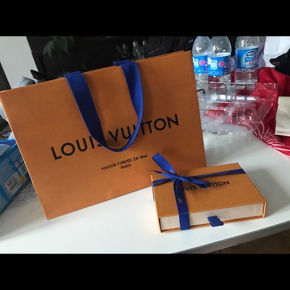 Meet your Posher, Katherine - Picture 1 of 1